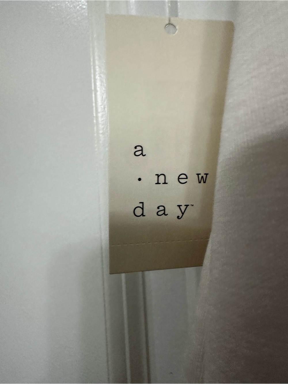 A New Day (Target) Cream Sleeveless Romper Size M - Picture 3 of 5